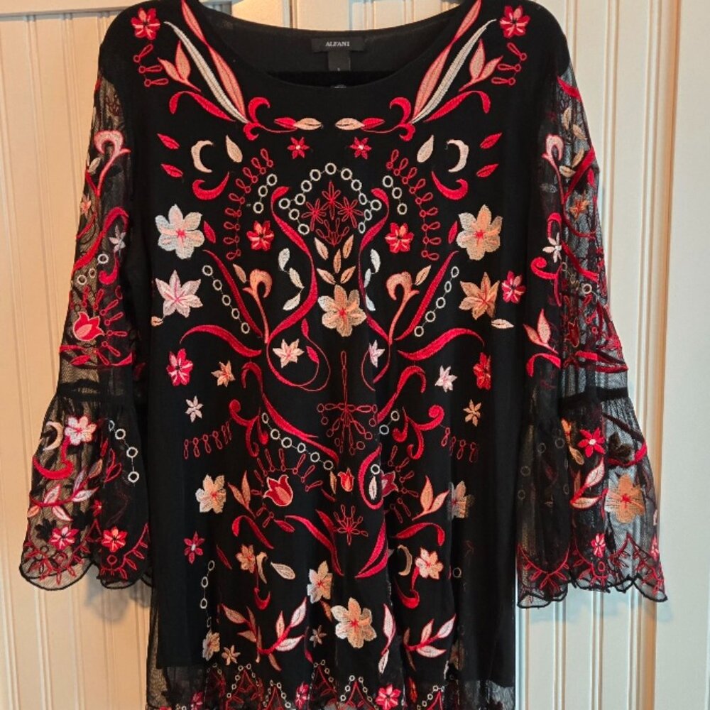 Alfani Embroidered Black/Red/Pink/White Shirt Large